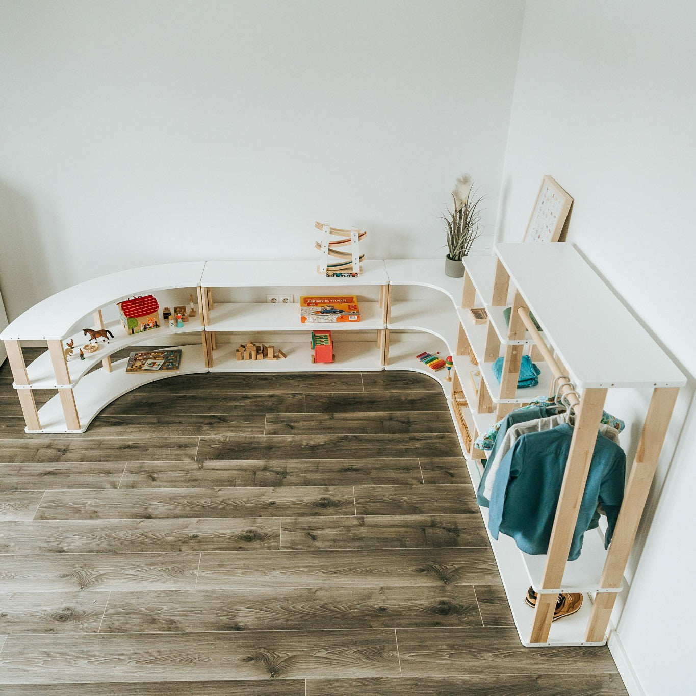 Modular Montessori Shelf Straight - 3 Shelves